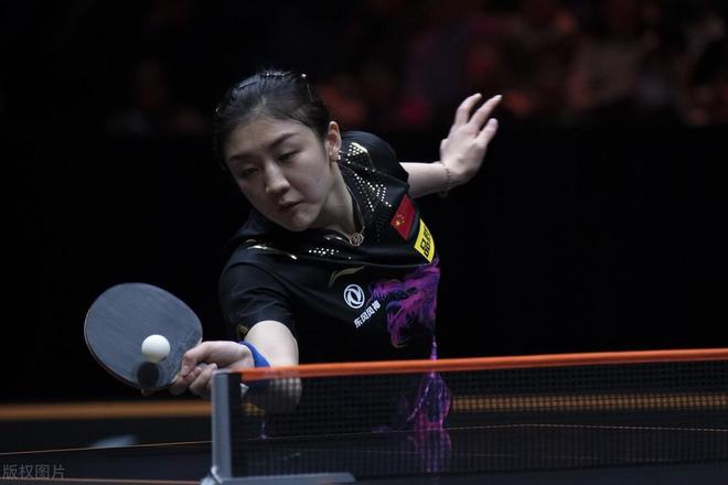 攻进两球时 攻进两球时